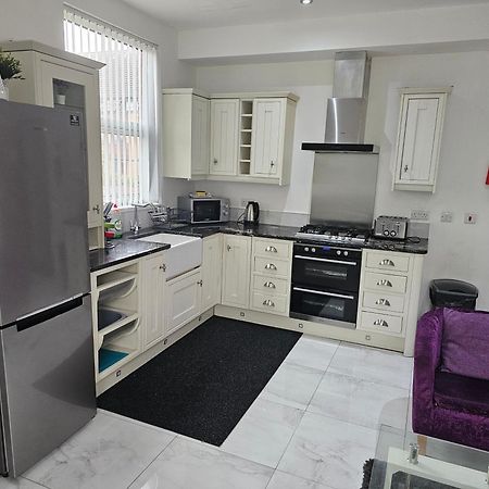 Homebird Property - Conway House Leeds  Bagian luar foto